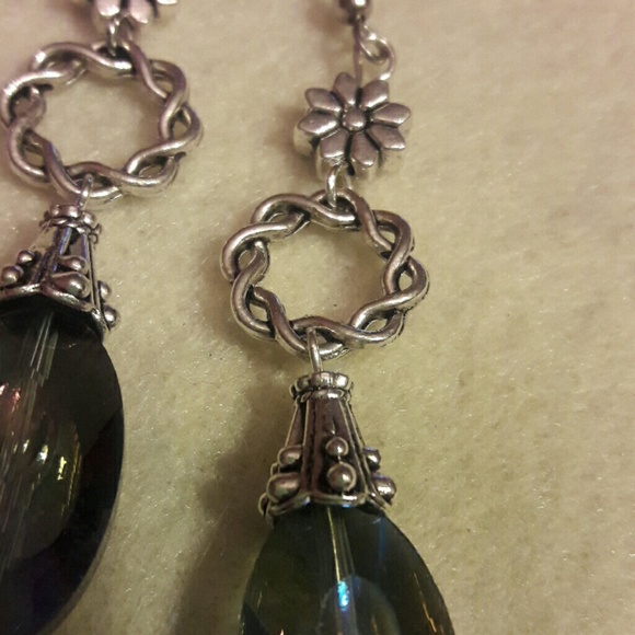 DebbBees #184.  Blue faceted drop dangle - Picture 3 of 6